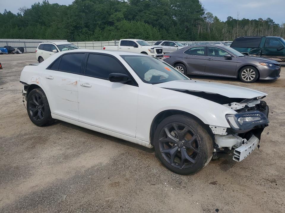 62871266 :رقم المزاد ، 2C3CCAAGXPH706554 vin ، 2023 Chrysler 300 مزاد بيع