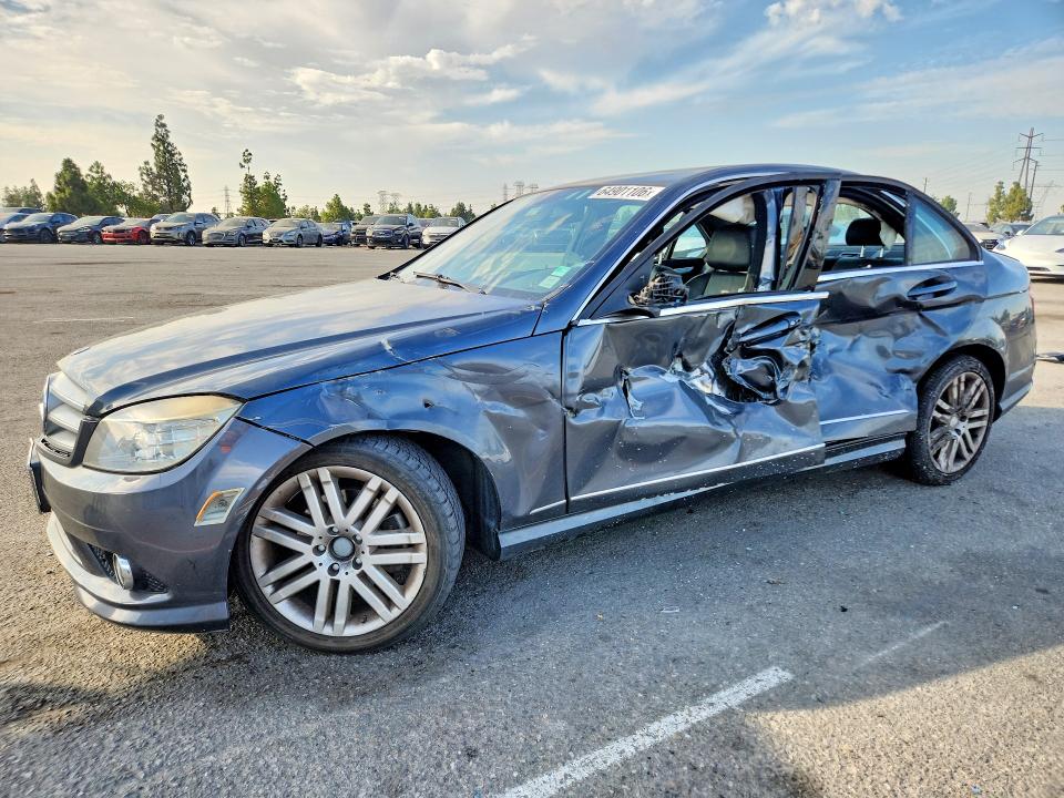 64901106 :رقم المزاد ، WDDGF54X98R023825 vin ، 2008 Mercedes-benz C مزاد بيع