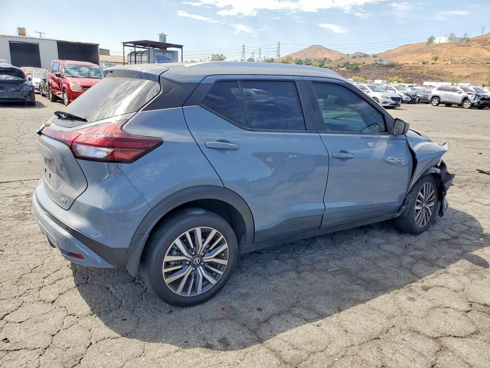 66310186 :رقم المزاد ، 3N1CP5CV9ML546465 vin ، 2021 Nissan Kicks مزاد بيع