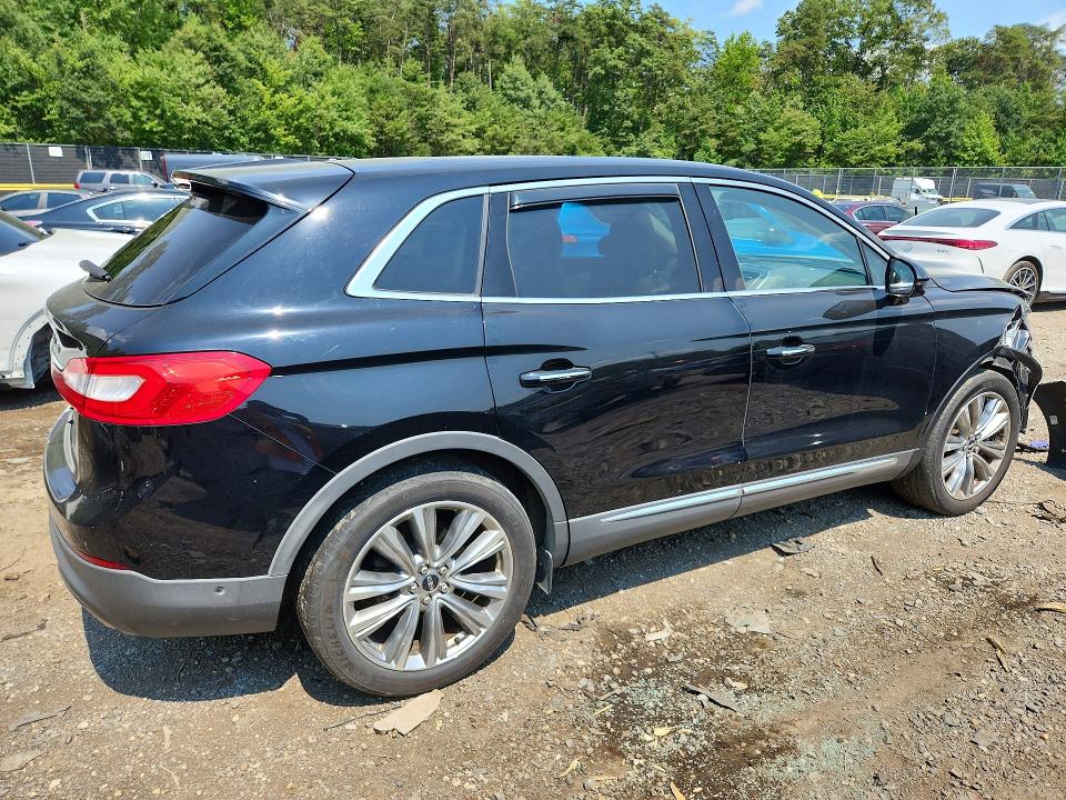 Продажа на аукционе авто 2016 Lincoln Mkx, vin: 2LMTJ8LP2GBL67492, номер лота: 64970876