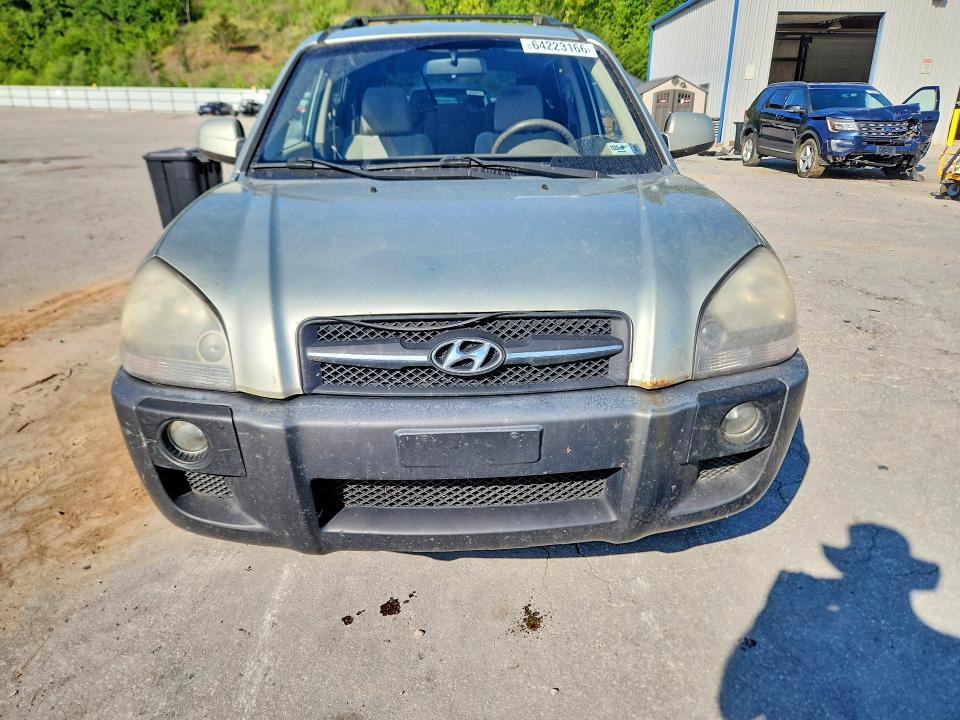 2008 Hyundai Tucson მანქანა იყიდება აუქციონზე, vin: KM8JN72D38U818174, აუქციონის ნომერი: 64223166