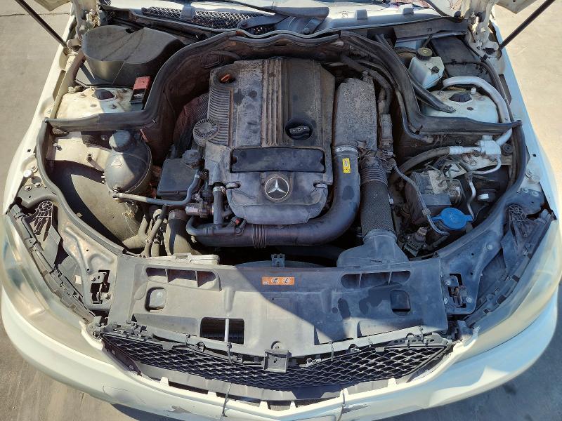 2012 Mercedes-benz C მანქანა იყიდება აუქციონზე, vin: WDDGJ4HB1CF752757, აუქციონის ნომერი: 64916006