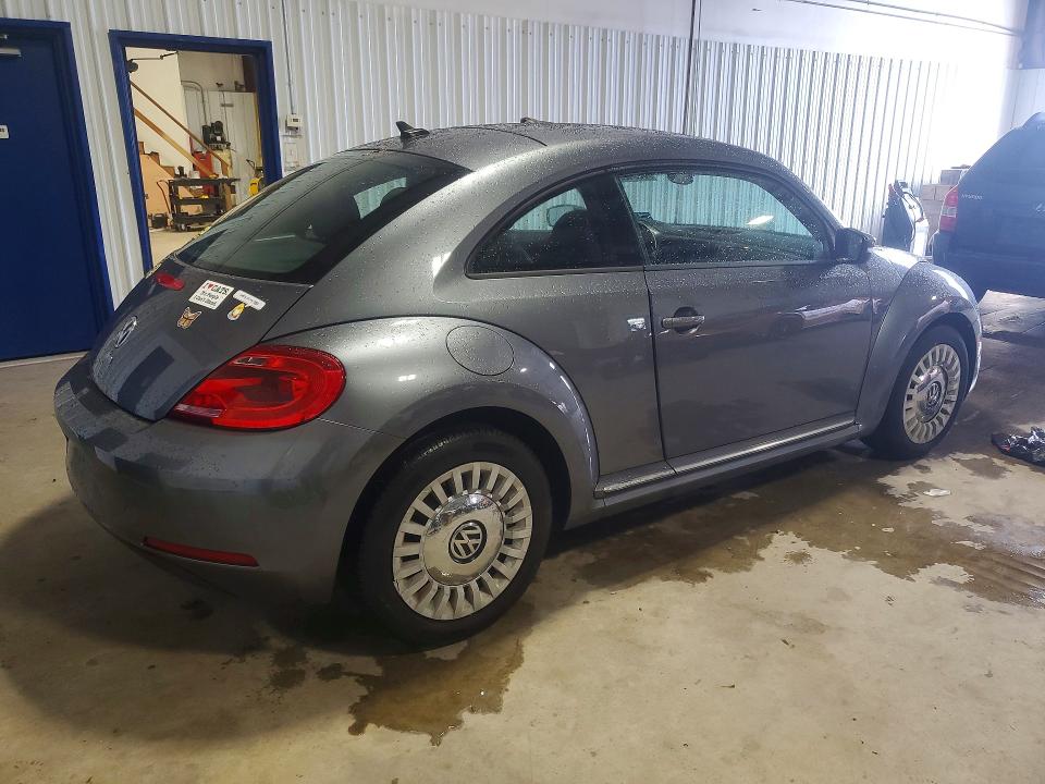 2015 Volkswagen Beetle მანქანა იყიდება აუქციონზე, vin: 3VWJ17ATXFM642554, აუქციონის ნომერი: 66942016