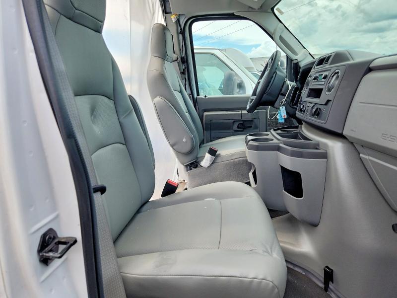 2024 Ford Econoline მანქანა იყიდება აუქციონზე, vin: 1FDWE3FN1RDD42123, აუქციონის ნომერი: 63696426