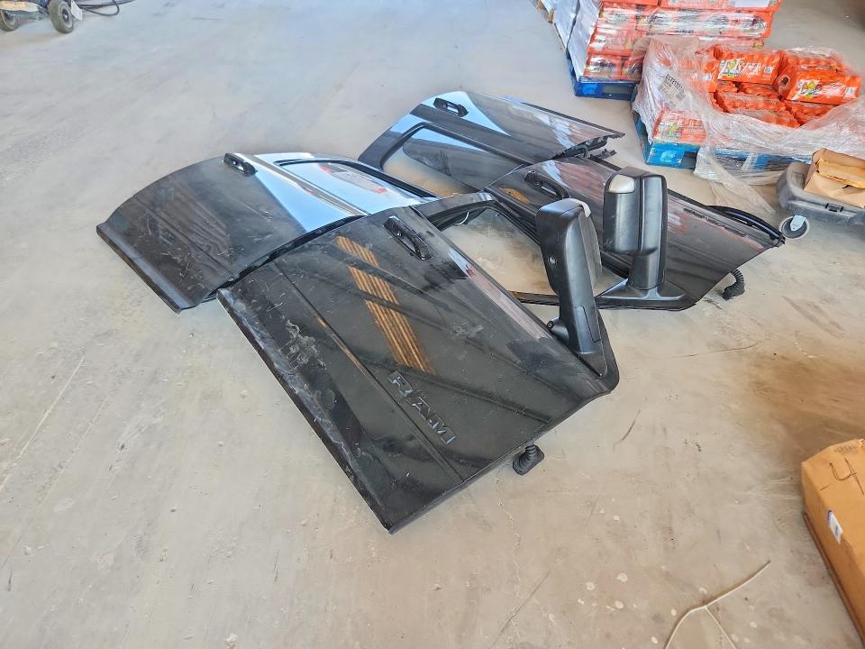 63124116 :رقم المزاد ، 3C6UR5SL2MG628842 vin ، 2021 Ram 2500 مزاد بيع