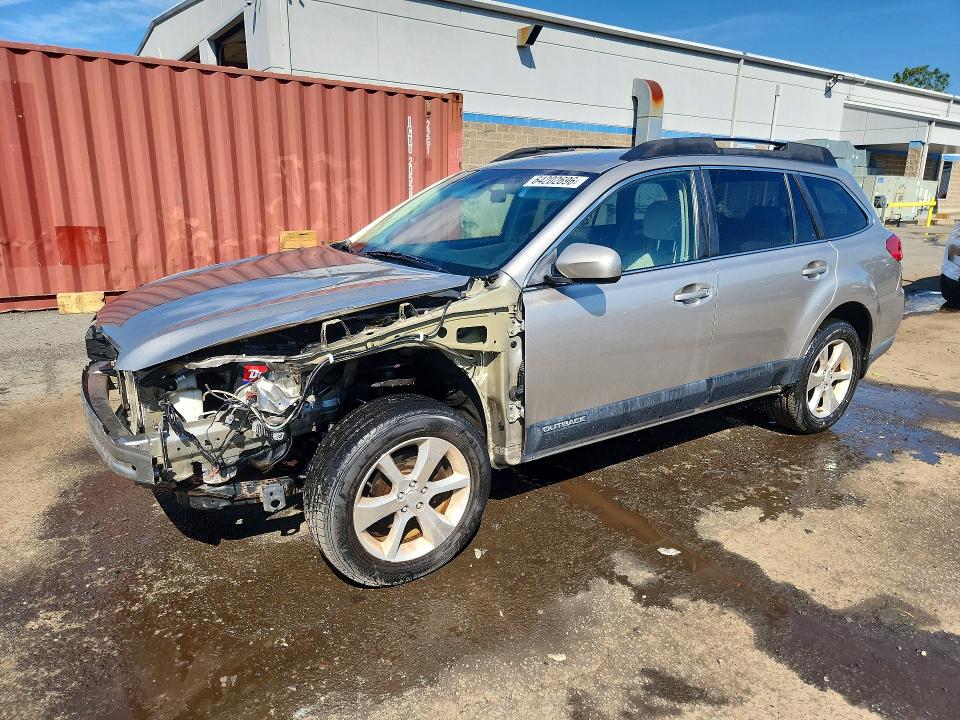 Продаж на аукціоні авто 2014 Subaru Outback, vin: 4S4BRBKC4E3246911, номер лоту: 64202696