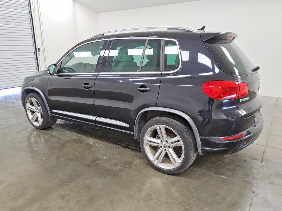61800136 :رقم المزاد ، WVGAV7AX6GW088744 vin ، 2016 Volkswagen Tiguan مزاد بيع