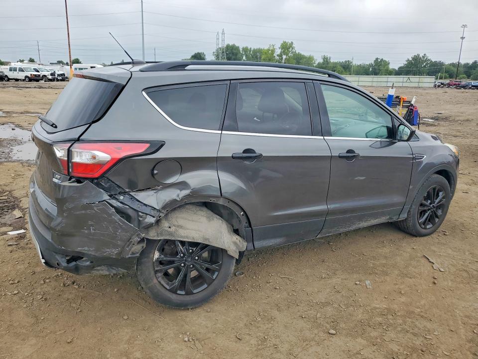 Aukcja sprzedaży 2017 Ford Escape, vin: 1FMCU9GD9HUC47886, numer aukcji: 65012646