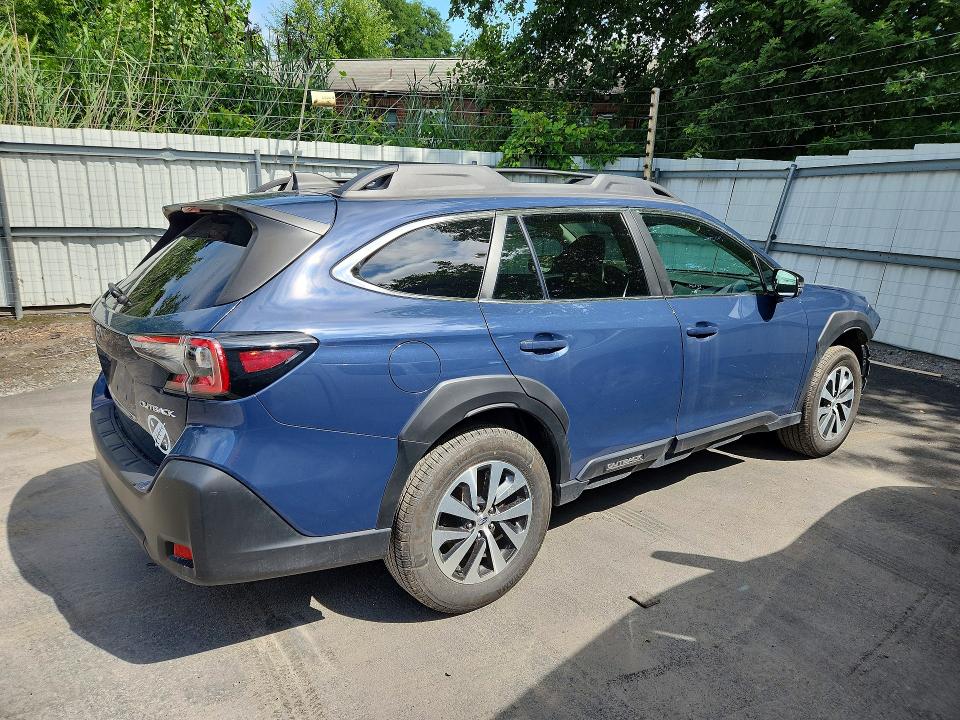64989626 :رقم المزاد ، 4S4BTAFC7P3125962 vin ، 2023 Subaru Outback مزاد بيع