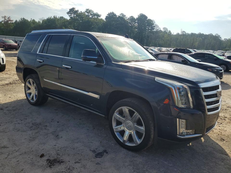 63511626 :رقم المزاد ، 1GYS3CKJXKR282647 vin ، 2019 Cadillac Escalade مزاد بيع