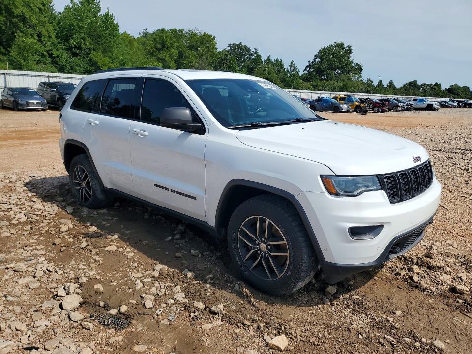 Продажа на аукционе авто 2018 Jeep Grand Cherokee, vin: 1C4RJFLT9JC358601, номер лота: 64626826