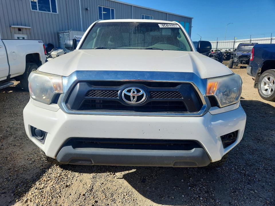 61410326 :رقم المزاد ، 5TFUU4EN3FX110994 vin ، 2015 Toyota Tacoma مزاد بيع