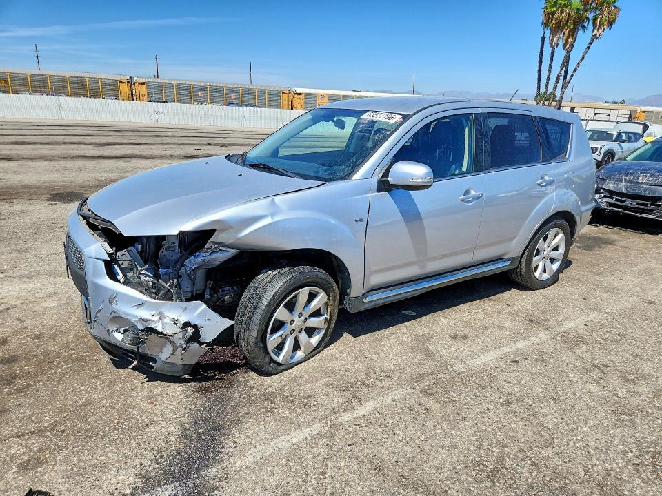 2013 Mitsubishi Outlander მანქანა იყიდება აუქციონზე, vin: JA4JS4AX2DU001113, აუქციონის ნომერი: 65577196