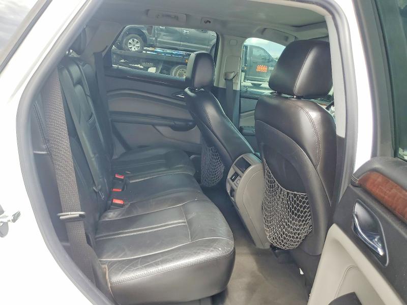 63931836 :رقم المزاد ، 3GYFNAEY5AS650897 vin ، 2010 Cadillac Srx مزاد بيع