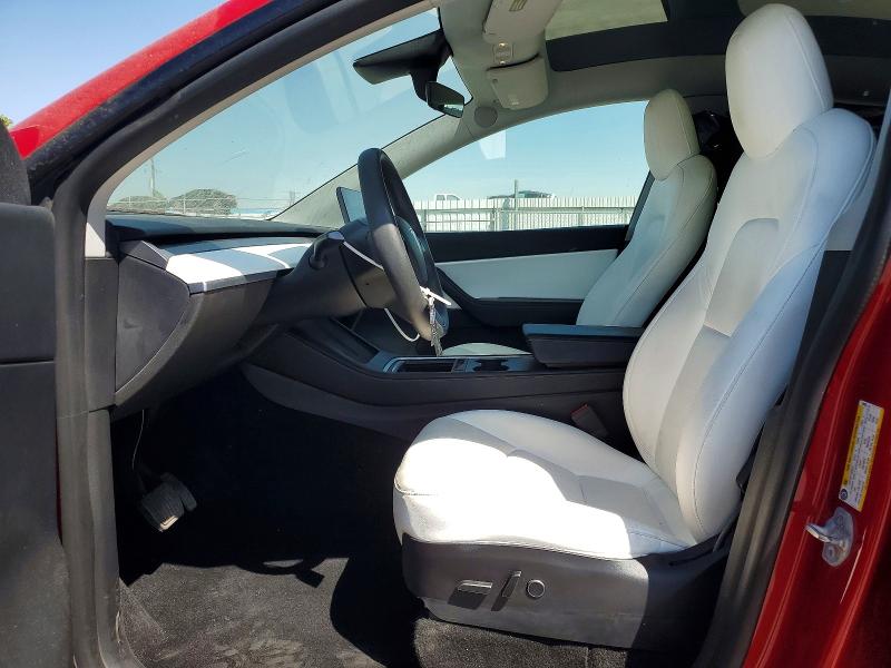 63668486 :رقم المزاد ، 5YJYGDEE5MF298000 vin ، 2021 Tesla Model Y مزاد بيع