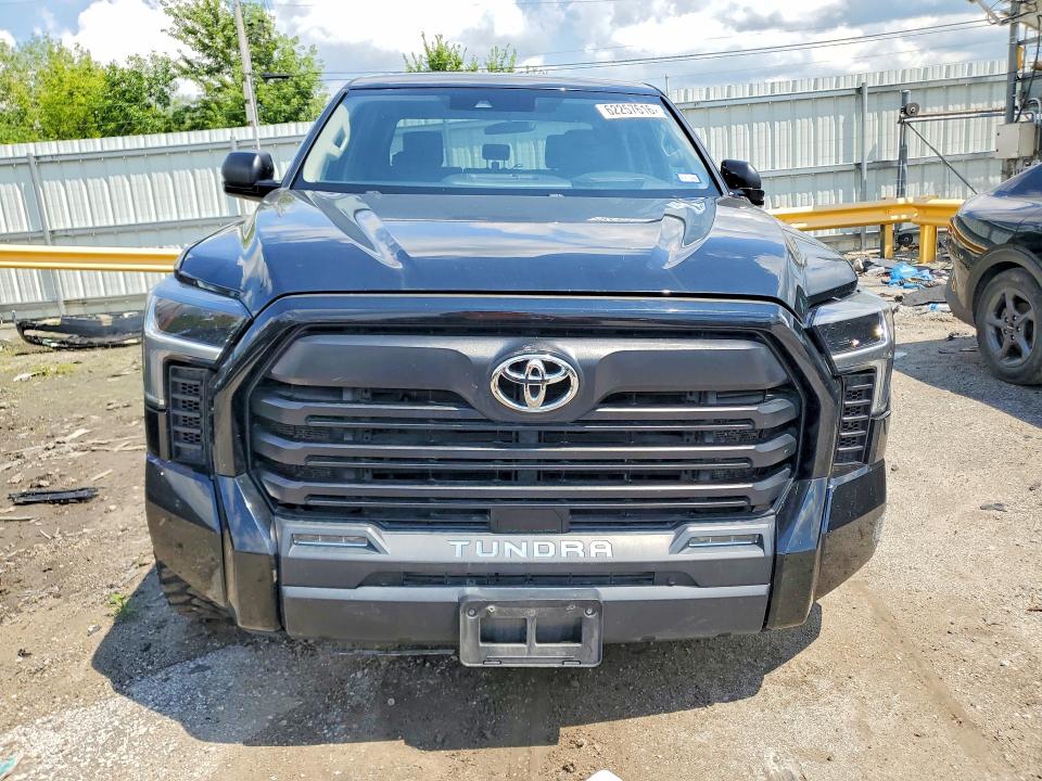 Продаж на аукціоні авто 2022 Toyota Tundra, vin: 5TFLA5AB1NX003592, номер лоту: 62257616