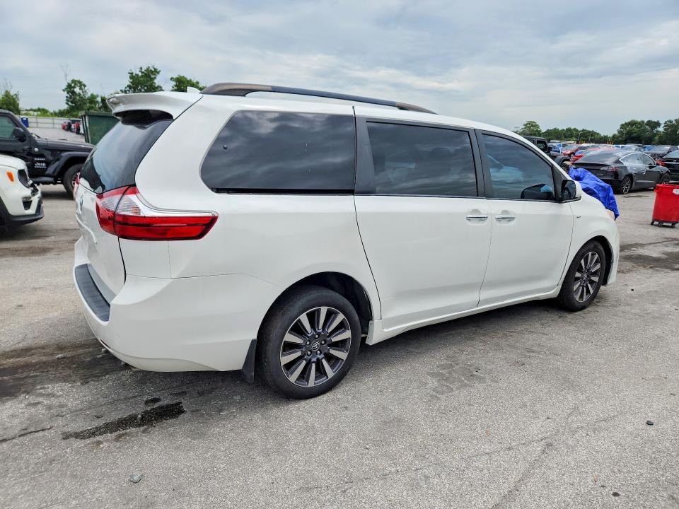 Продажа на аукционе авто 2019 Toyota Sienna, vin: 5TDDZ3DC9KS226292, номер лота: 63579646