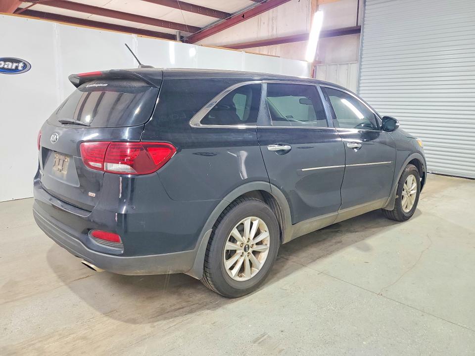 2019 Kia Sorento მანქანა იყიდება აუქციონზე, vin: 5XYPG4A31KG547768, აუქციონის ნომერი: 65223896