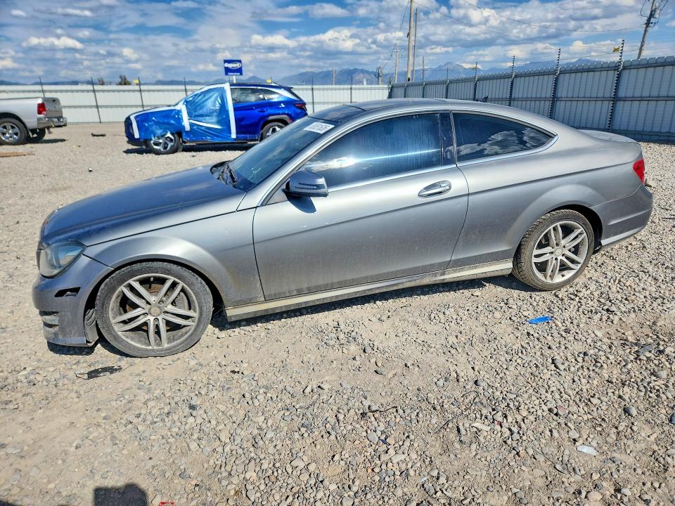 65551636 :رقم المزاد ، WDDGJ8JB3FG442321 vin ، 2015 Mercedes-benz C مزاد بيع