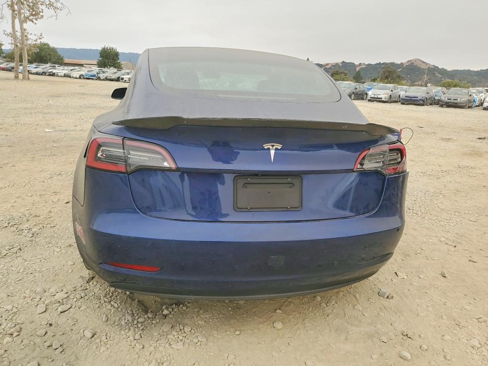 2022 Tesla Model 3 მანქანა იყიდება აუქციონზე, vin: 5YJ3E1EA2NF144325, აუქციონის ნომერი: 65949576
