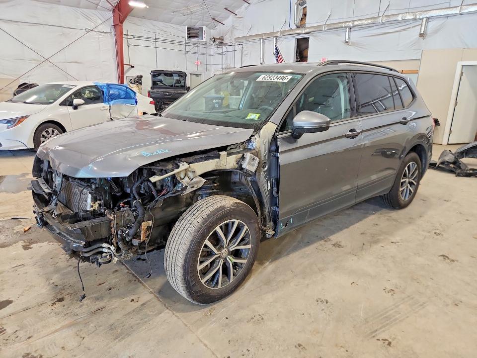 Продаж на аукціоні авто 2021 Volkswagen Tiguan, vin: 3VV0B7AX4MM097612, номер лоту: 62923496