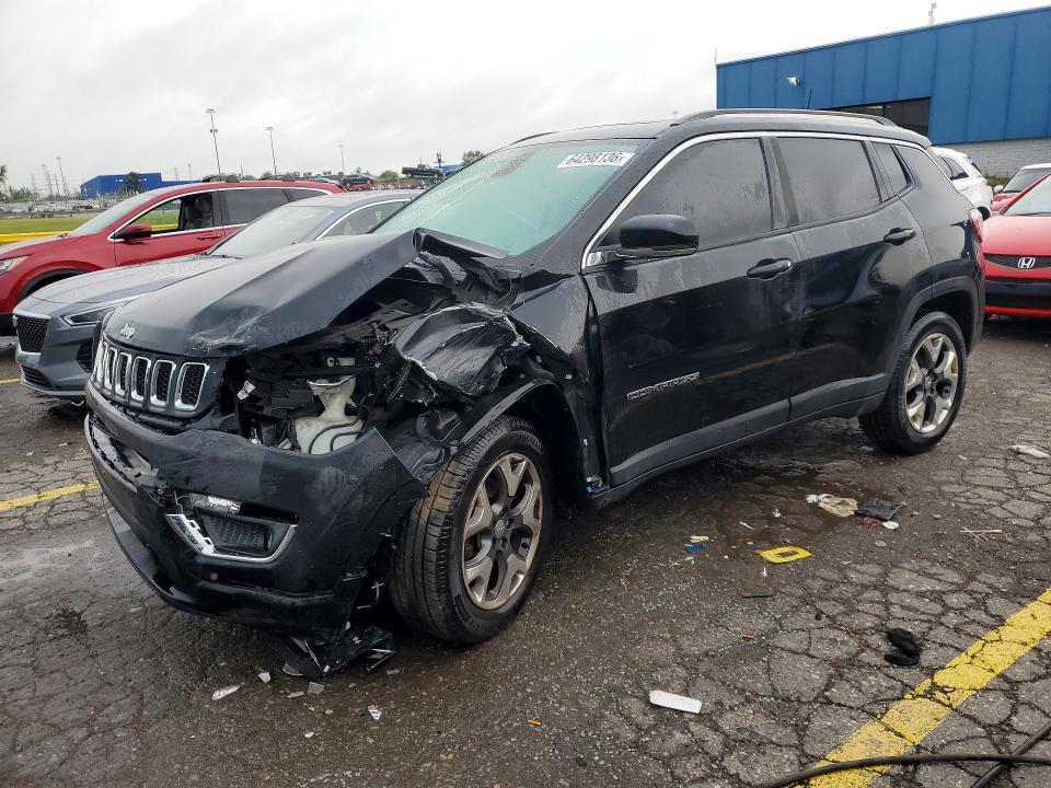 64298136 :رقم المزاد ، 3C4NJDCB1JT222851 vin ، 2018 Jeep Compass مزاد بيع