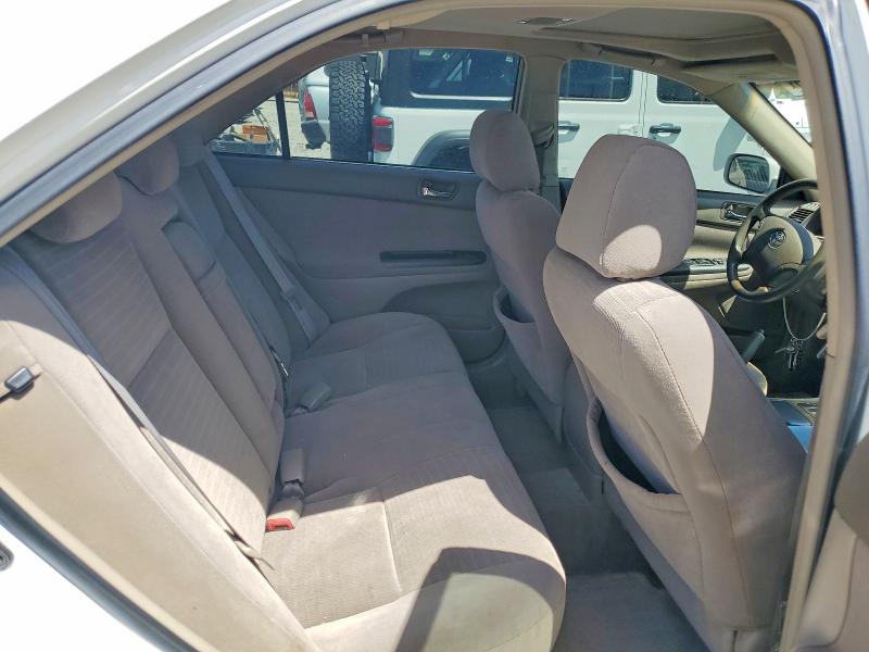 65690476 :رقم المزاد ، 4T1BE32K15U404284 vin ، 2005 Toyota Camry مزاد بيع