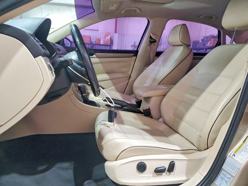 67486986 :رقم المزاد ، 1VWBS7A37GC010079 vin ، 2016 Volkswagen Passat مزاد بيع