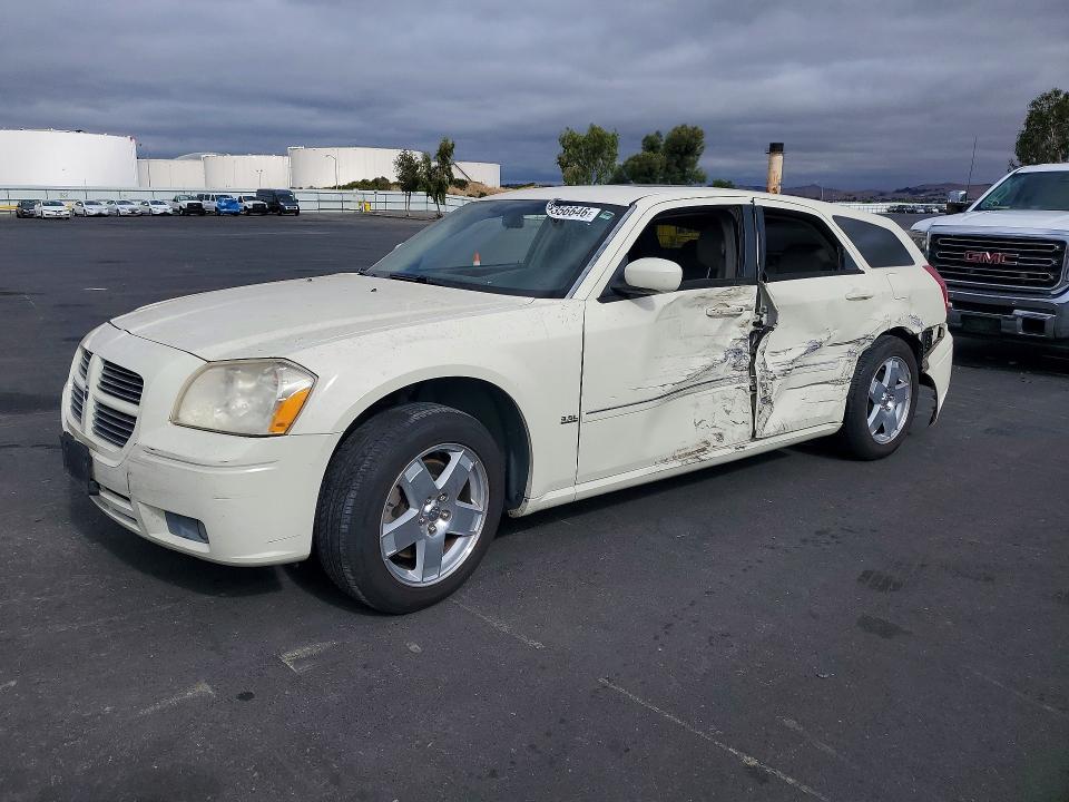 2005 Dodge Magnum მანქანა იყიდება აუქციონზე, vin: 2D8GZ48V55H688447, აუქციონის ნომერი: 65356646
