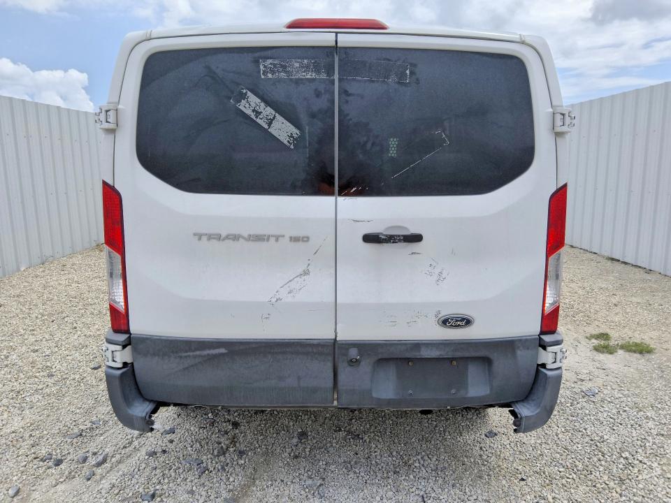 62092336 :رقم المزاد ، 1FTYE1YM9HKA28350 vin ، 2017 Ford Transit مزاد بيع