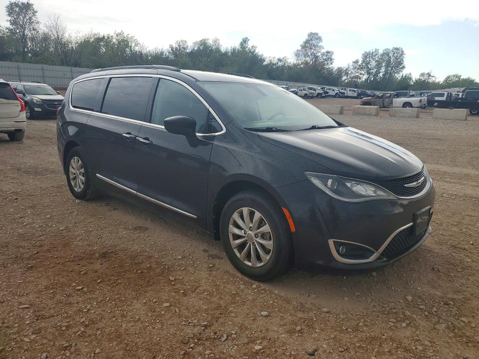 66058436 :رقم المزاد ، 2C4RC1BG4HR543867 vin ، 2017 Chrysler Pacifica مزاد بيع