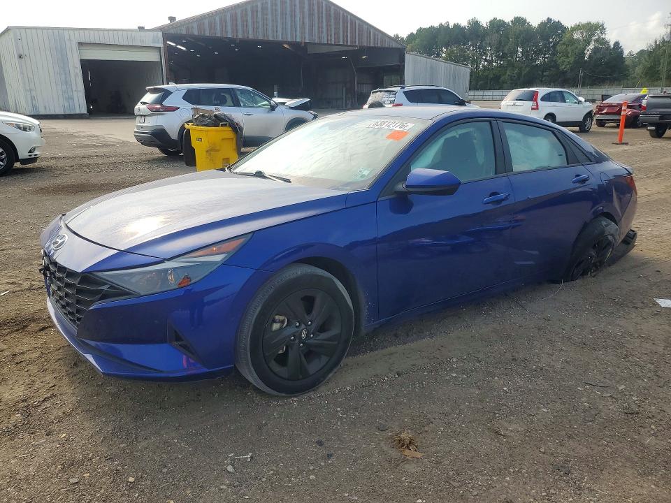 63812176 :رقم المزاد ، 5NPLM4AG8PH118430 vin ، 2023 Hyundai Elantra مزاد بيع