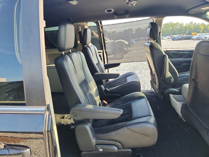 64479746 :رقم المزاد ، 2C4RDGCG1JR250352 vin ، 2018 Dodge Grand Caravan مزاد بيع
