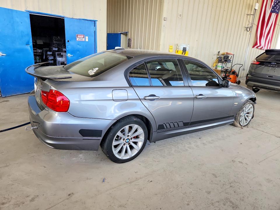 64362606 :رقم المزاد ، WBAPK5G52BNN31193 vin ، 2011 Bmw 328 مزاد بيع