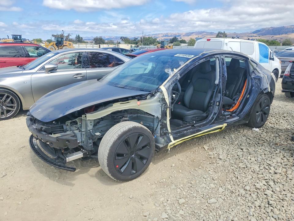 2025 Tesla Model 3 მანქანა იყიდება აუქციონზე, vin: 5YJ3E1EA5SF953555, აუქციონის ნომერი: 65158486