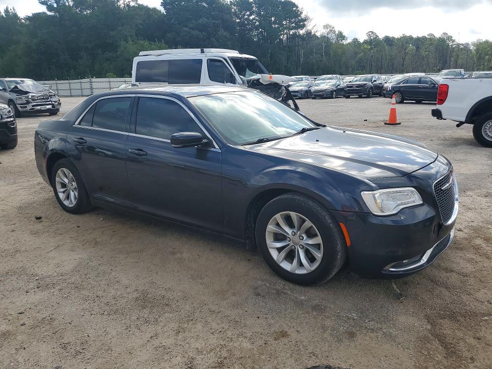 Продажа на аукционе авто 2016 Chrysler 300, vin: 2C3CCAAG7GH208232, номер лота: 63686696