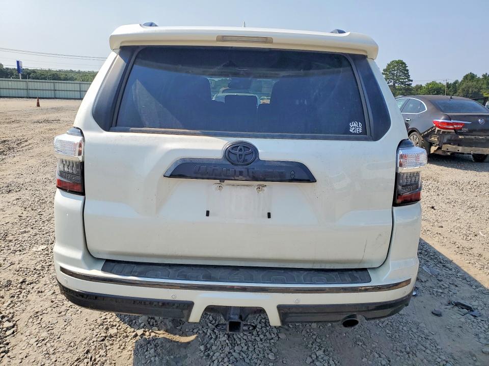63717006 :رقم المزاد ، JTEJU5JR8M5950808 vin ، 2021 Toyota 4runner مزاد بيع