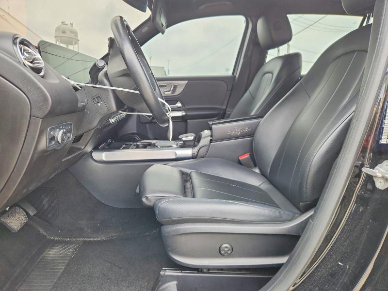 64981796 :رقم المزاد ، W1N4M4HB3MW115741 vin ، 2021 Mercedes-benz Glb مزاد بيع