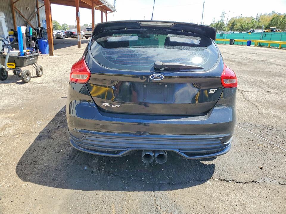Продажа на аукционе авто 2016 Ford Focus, vin: 1FADP3L90GL379685, номер лота: 66976956