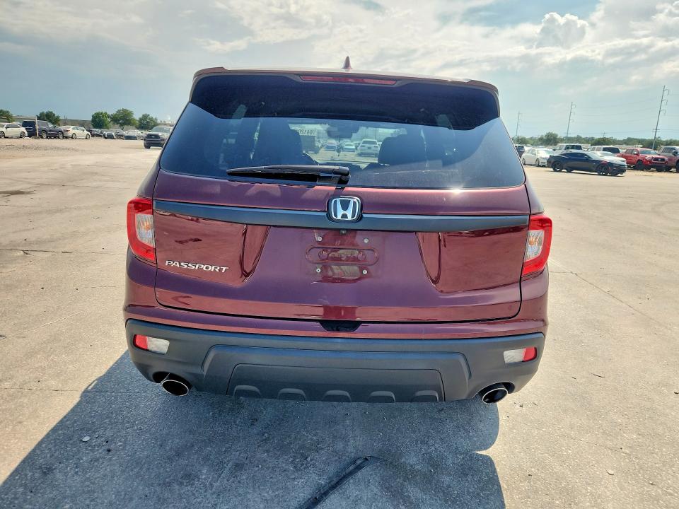 Продажа на аукционе авто 2020 Honda Passport, vin: 5FNYF7H52LB004728, номер лота: 64120176