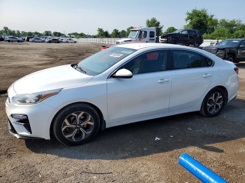 2019 Kia Forte მანქანა იყიდება აუქციონზე, vin: 3KPF54AD7KE122756, აუქციონის ნომერი: 64802046