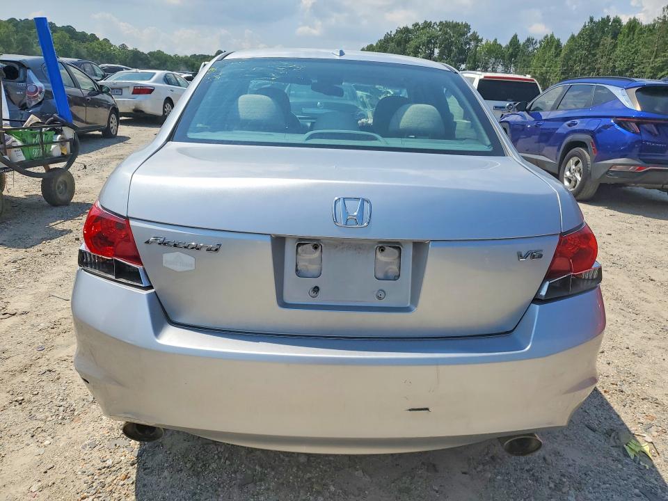 64450496 :رقم المزاد ، 1HGCP36858A027046 vin ، 2008 Honda Accord مزاد بيع