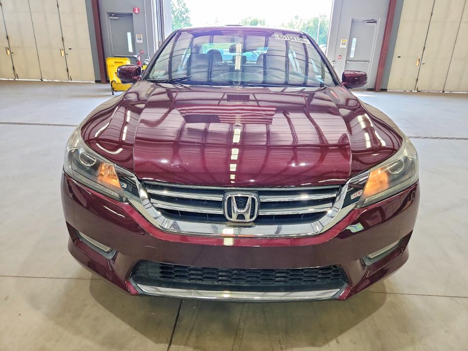 65154136 :رقم المزاد ، 1HGCR2F8XDA137721 vin ، 2013 Honda Accord مزاد بيع