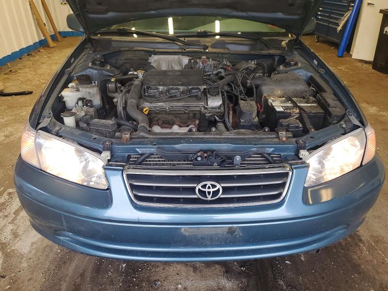 65182926 :رقم المزاد ، 4T1BF22K3YU942366 vin ، 2000 Toyota Camry مزاد بيع