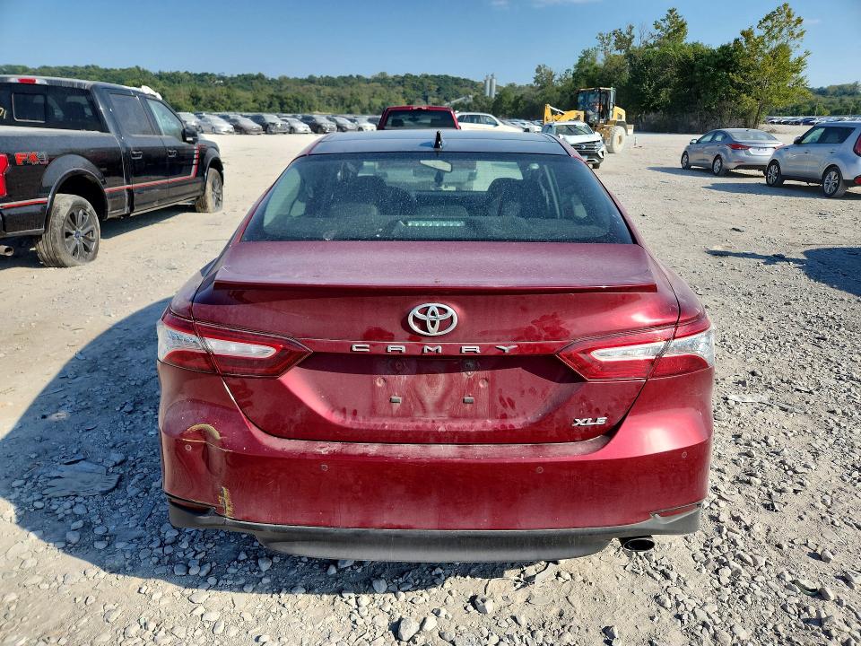 2019 Toyota Camry მანქანა იყიდება აუქციონზე, vin: 4T1B11HK1KU707388, აუქციონის ნომერი: 67346626