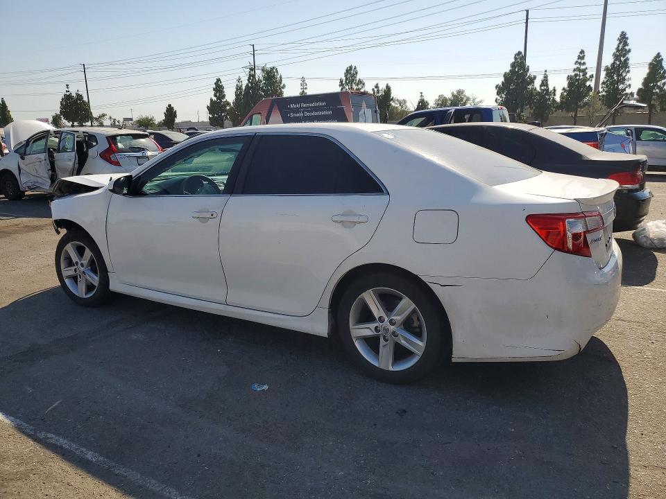 2014 Toyota Camry მანქანა იყიდება აუქციონზე, vin: 4T1BF1FK1EU777305, აუქციონის ნომერი: 64695006