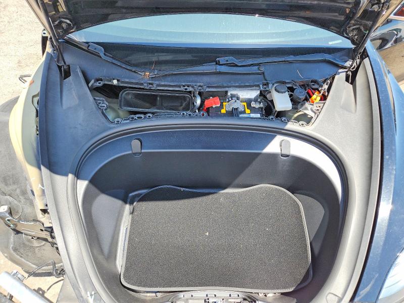 65564356 :رقم المزاد ، 5YJ3E1EB7JF120900 vin ، 2018 Tesla Model 3 مزاد بيع
