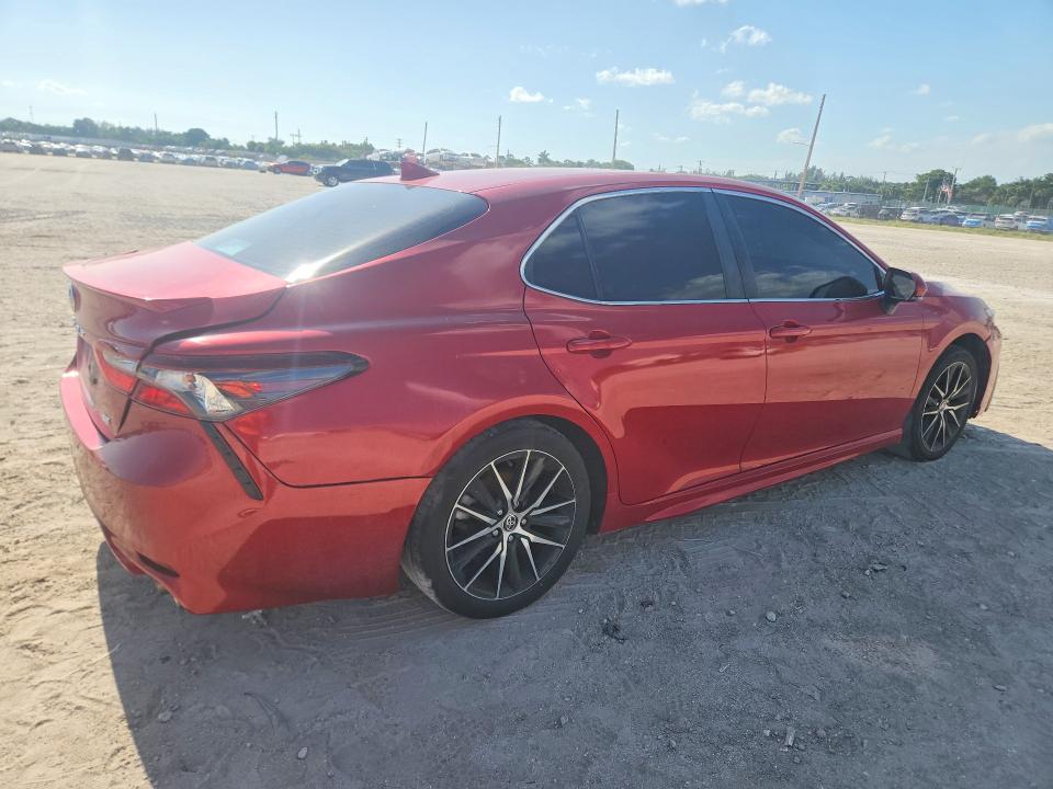 Продаж на аукціоні авто 2022 Toyota Camry, vin: 4T1G11AK6NU045652, номер лоту: 65352926