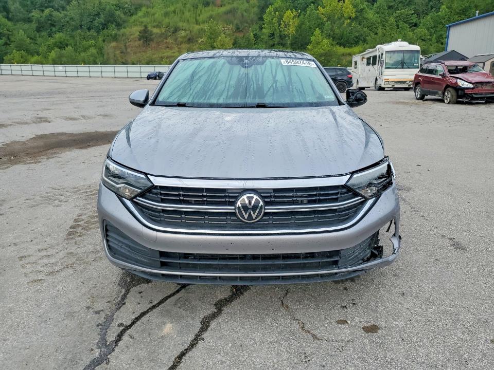 64592446 :رقم المزاد ، 3VW7M7BU7PM021458 vin ، 2023 Volkswagen Jetta مزاد بيع