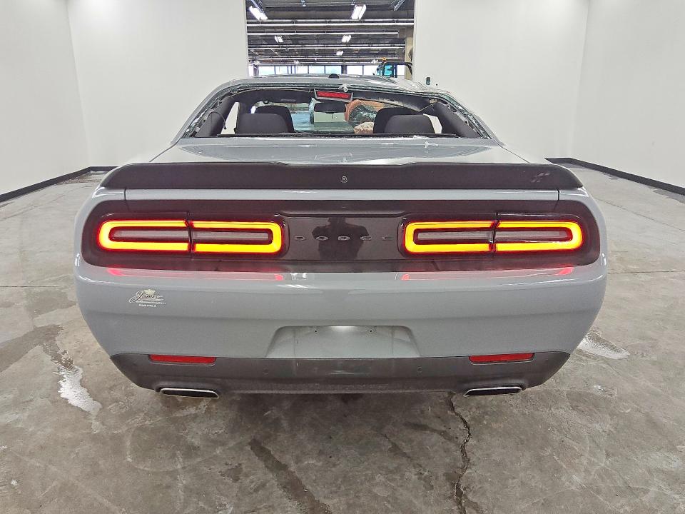Продажа на аукционе авто 2022 Dodge Challenger, vin: 2C3CDZKG8NH165561, номер лота: 64336186